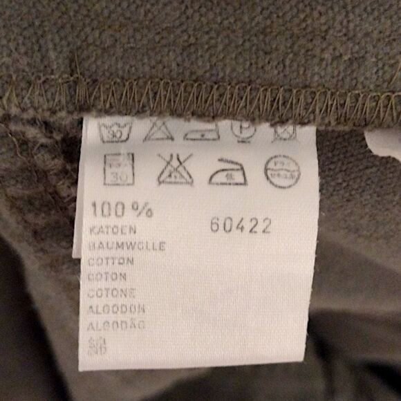 Oilily Green Cargo Pencil Skirt, Size US 8-10 / EU 40, Green with Red Detail - Picture 9 of 9